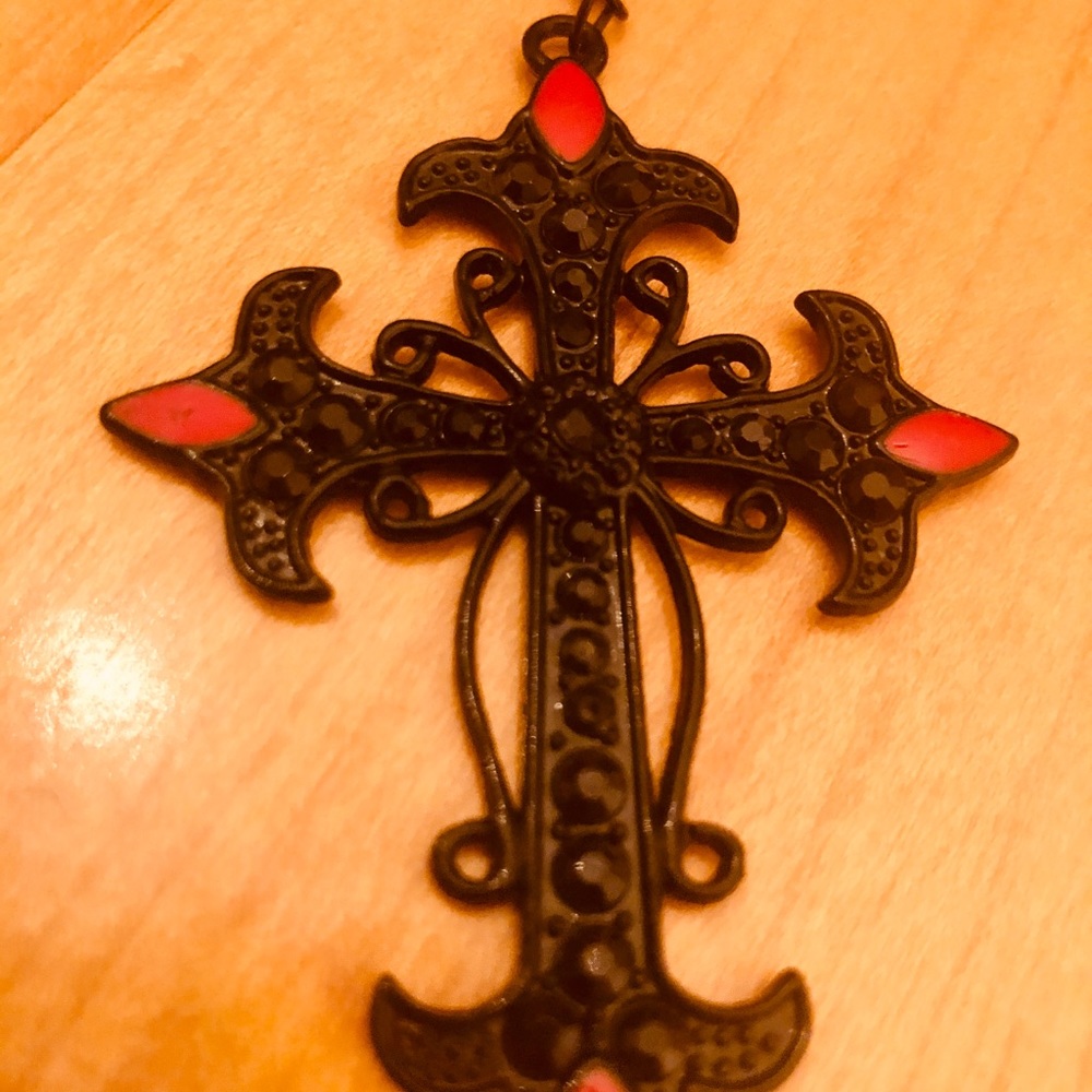 Cross Large - Picture 6 of 7